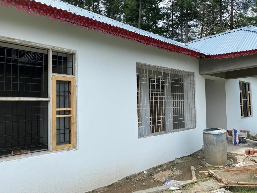 dcramban's tweet photo. Panchayat ghar at Sanasar, Block Batote, nearing completion by Rural Development Department, Ramban. BDO Batote, Sandeep inspects ongoing work. @OfficeOfLGJandK @DrJitendraSingh @diprjk
 @Rameshkumarias @Divcomjammu @infjammu https://t.co/O0MUSvqmV0