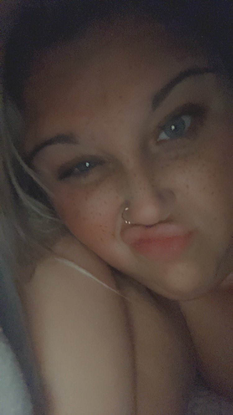 I may or may not be a brat 😝💅 https://t.co/d26WIMaje2