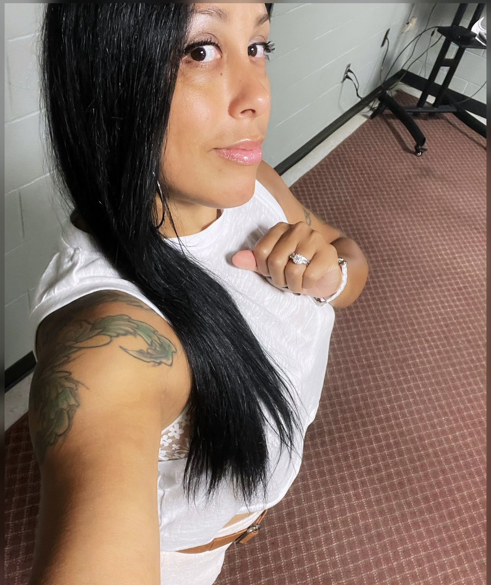 Don’t get it twisted… it’s length in that little bun I wear on the top of my head. 🤍 #AllMine