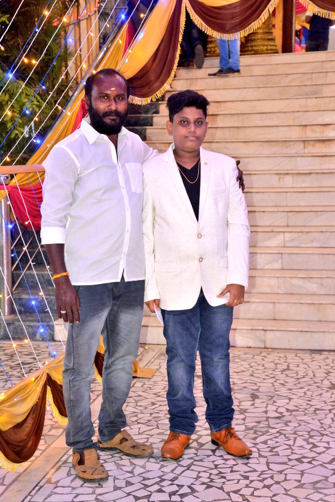 santa_msm's tweet photo. இனிய பிறந்த நாள் வாழ்த்துக்கள்
#சுஜித்_குமரவேல்
@iamsanthanam @KKumaravelMKS @Sujithsanta #santa15
#Kick #KickFirstLook https://t.co/H86VEMP6Ms