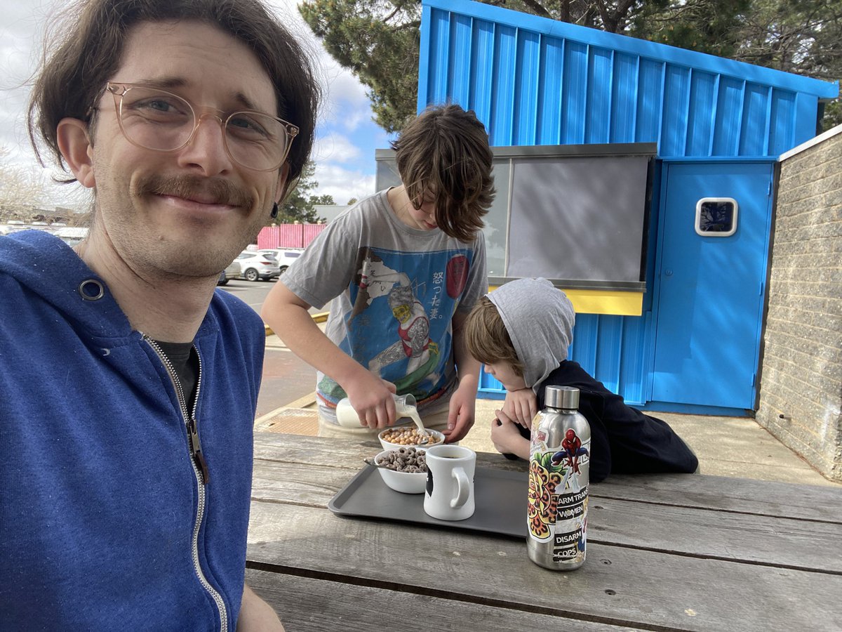 dude_thisguy's tweet photo. Cereal for lunch on fathers day 👨‍👦‍👦👨‍👦‍👦👨‍👦‍👦👨‍👦‍👦 https://t.co/66A9dwiscn