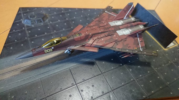 CFA-44アニ機完成!塗装済キットは使わず1から色を混ぜて製作しまちた。機体裏面はほぼ自作の色ながら、それっぽくなって満足!
続いて2機目も仕上げていきます。
#エースコンバット
#144スケモ 