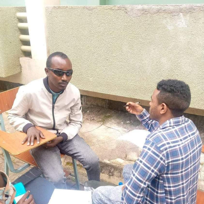 ErgogieTesfaye's tweet photo. ክብርት ቀዳማዊት እመቤት ዝናሽ ታያቸው ለአካል ጉዳተኞች ተጠቃሚነት እያበረከቱ ላሉት አስተዋጽኦ በሚኒስቴር መ/ቤታችንና በአ/ጉዳተኞች ስም እናመሠግናለን!!🙏 የቀ/እመቤት ፅ/ቤት ለ2 ሺህ አይነስውራን"ኦርካም ማይ አይ" የማንበቢያ መነፅር አበረከተ። https://t.co/LDe9eUE1yb