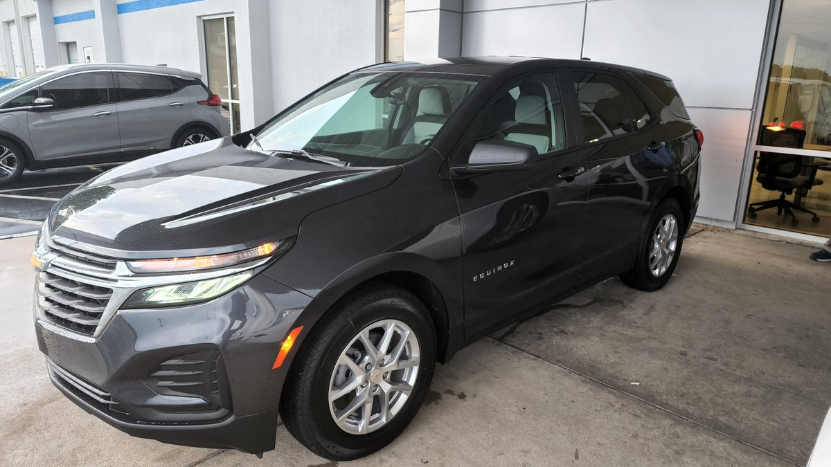 MUNFORD HAS ANOTHER NEW 2022 EQUINOX!!

Rebecca Adkins drove home to Munford in her beautiful new 2022 Equinox!!

WE APPRECIATE YOU REBECCA!!

(Salesperson: Dennis Chaney)
#ExpressChevrolet🇺🇸
#expressyourself
#HometownDiscount