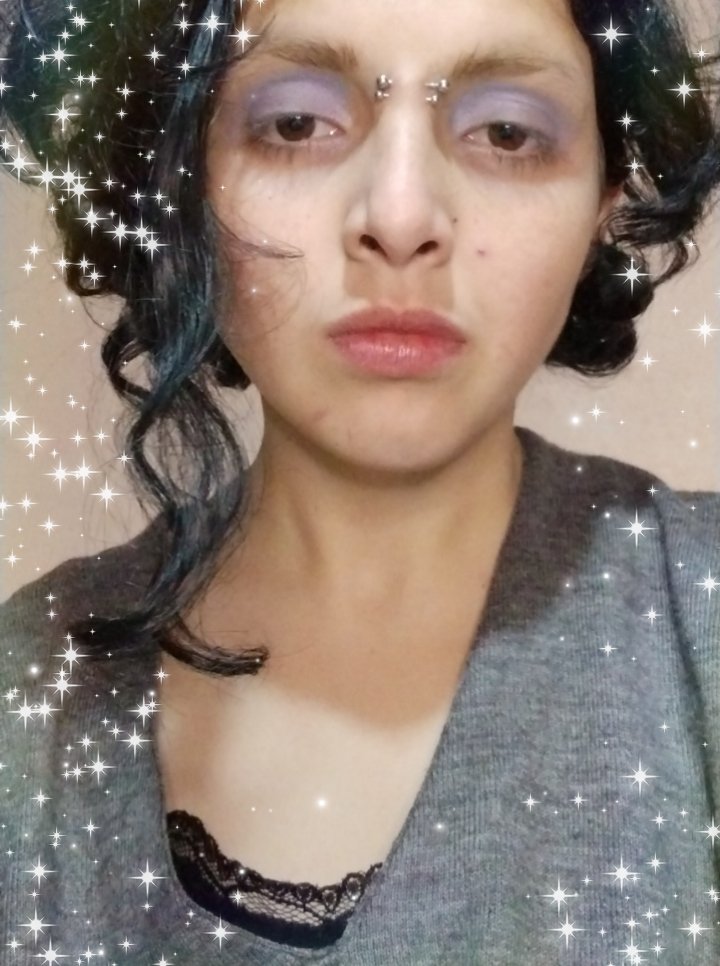 morte5454's tweet photo. fiz maquiagem (estou feliz) https://t.co/aKwLvXAdu6