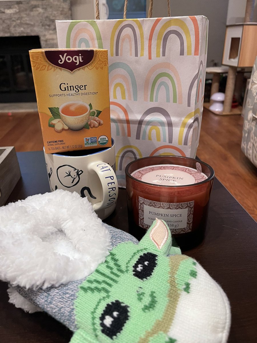 Post ICU care packages and visits from the one and only <a href="/pawlickk/">keely</a> 🥺🥰