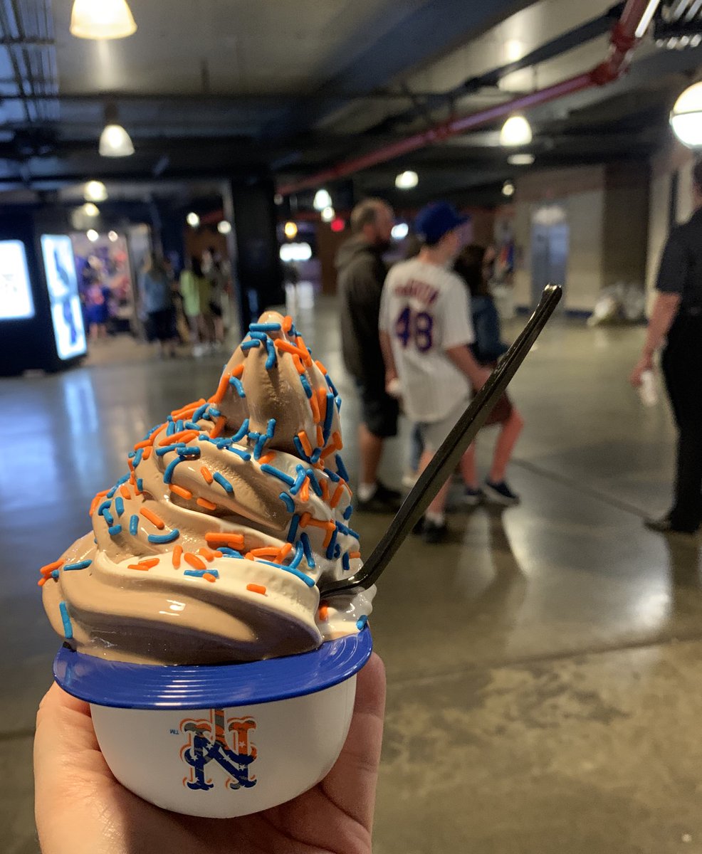 JenTruly07's tweet photo. Ok so the team i rooted for went 0-3 this trip BUT I got this ice cream after the game ended 🤩
#QueensInQueens 👑 #NotAtTheColiseum https://t.co/bPDC9oO7xI