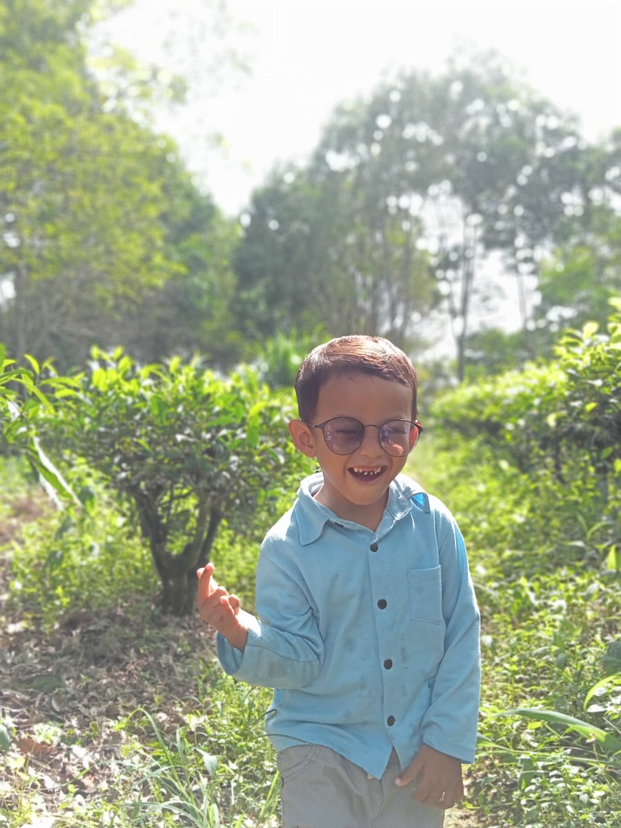 SMaunk's tweet photo. Mumpung lagi di kebon https://t.co/LlgQnqrlyS