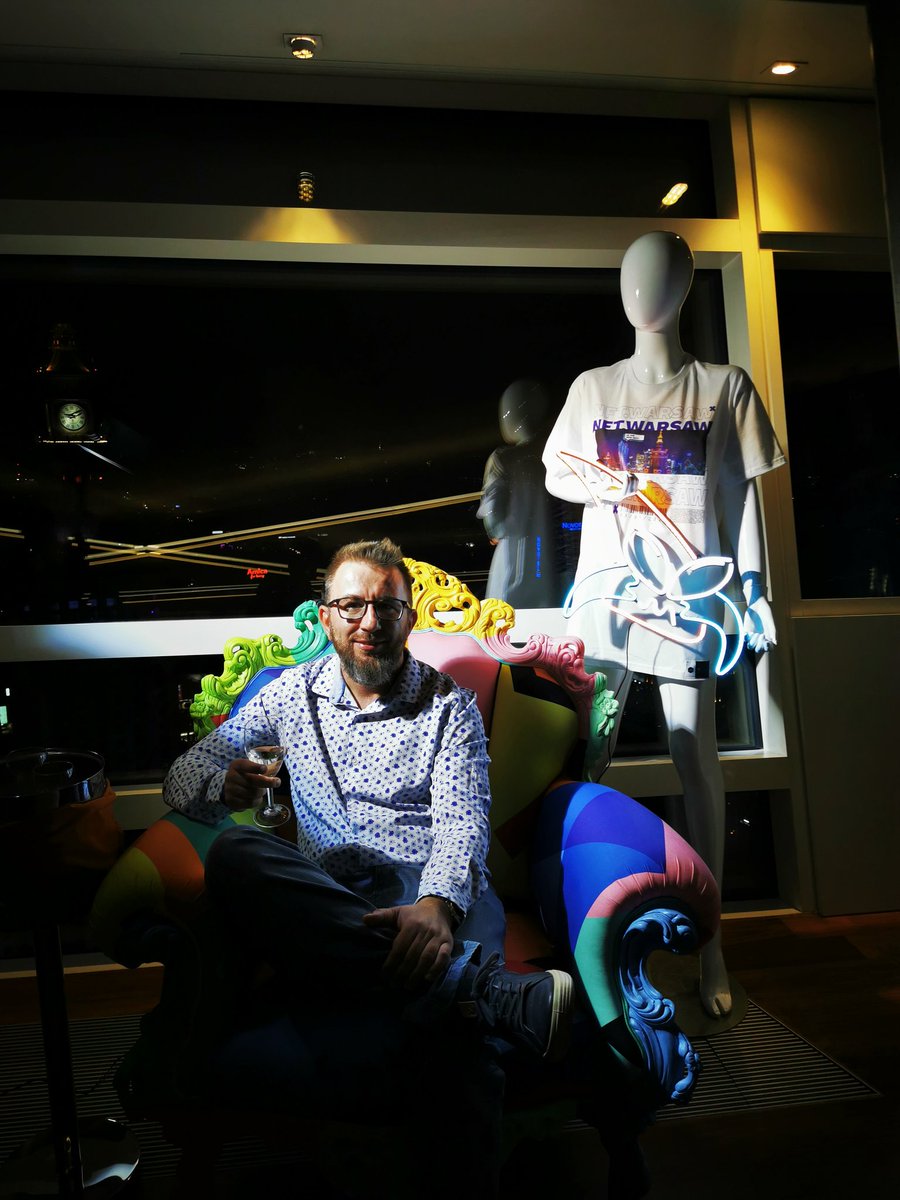 tomasz_swaczyna's tweet photo. Świetny @NFTwarsaw
@Chris_Perdek i @Uniqly_io dzięki za zaproszenie❤️
@rafal_zaorski świetna przestrzeń #504, liczę że zrealizujesz pomysły.
Dziękuje wszystkim za rozmowy do nocy 
Widzimy się na @CryptoverseExpo
#ArtOfSpeculation
@3xhuman
@WojTechAnt
@ThePolacyNFT
@nftpolska_ https://t.co/SRUC0l9lsr