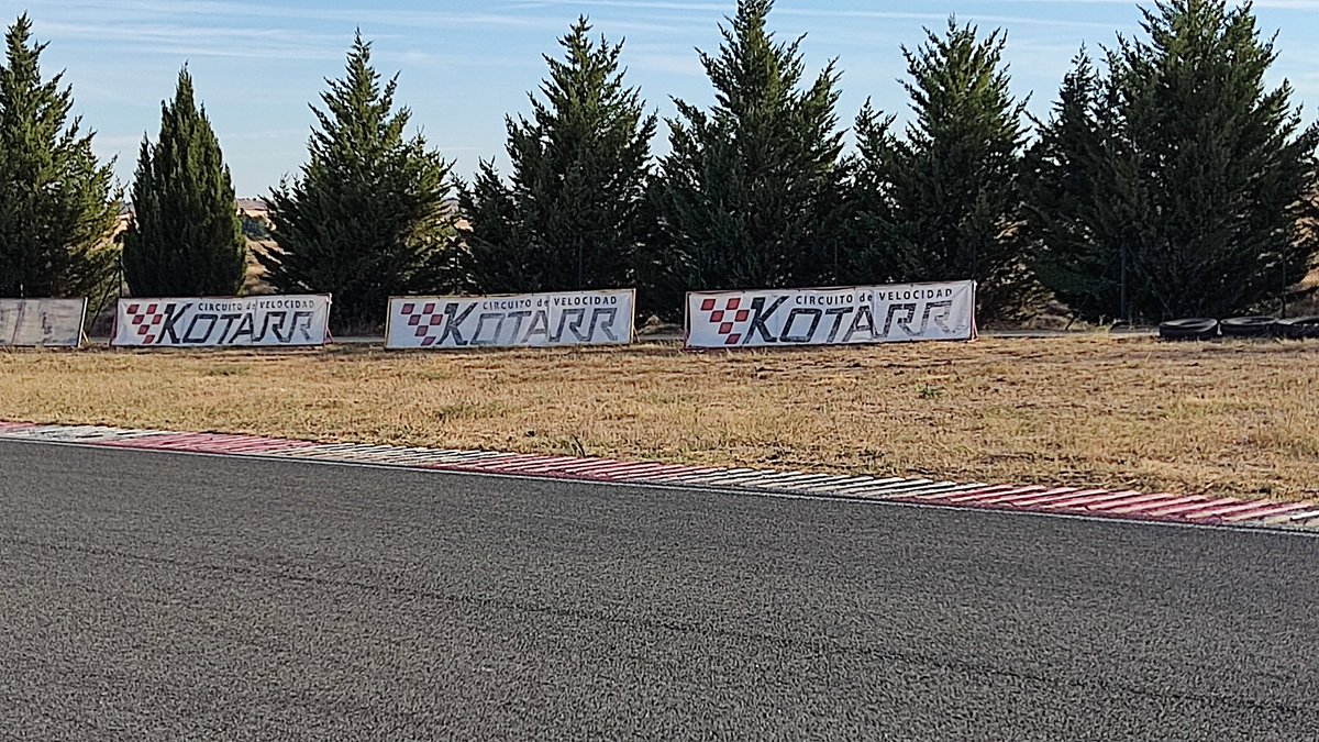rauldare's tweet photo. #Karting #Kotarr #Burgos https://t.co/2C9pzPYaqu