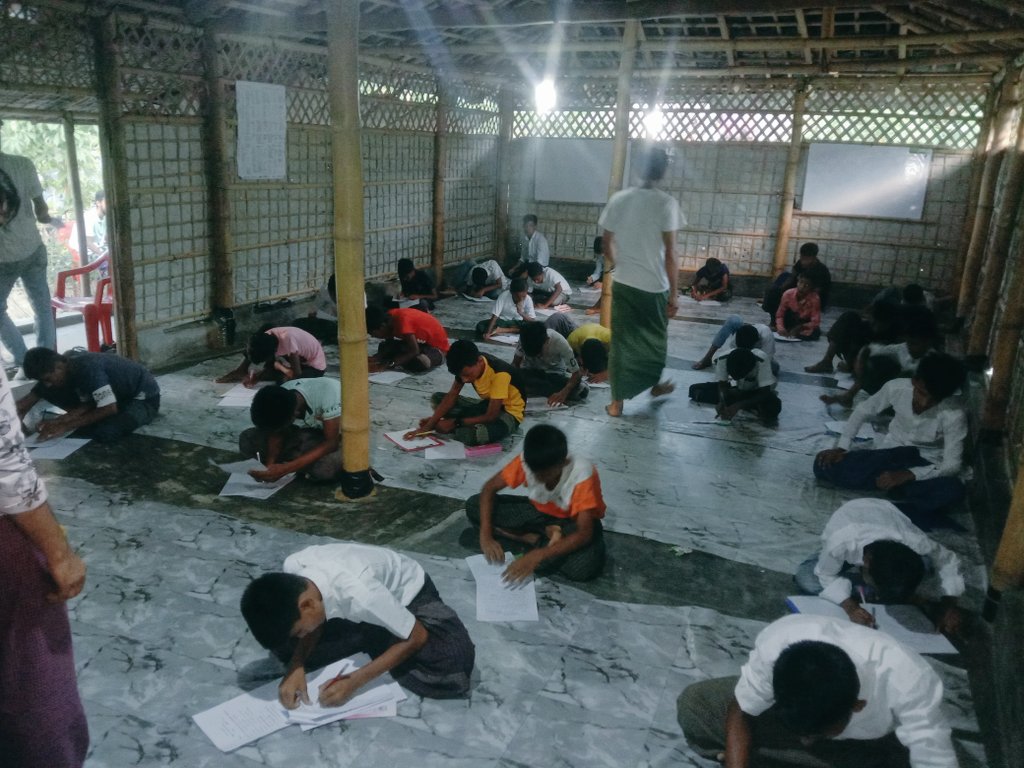 DRFS_Official's tweet photo. Monthly testing examination in DRFS School. 3 / 9 / 22
#Education
#Rohingya
#Refugees
@tunkhin80 @rejupdx @UNICEFBD https://t.co/MDEJ9jawBo
