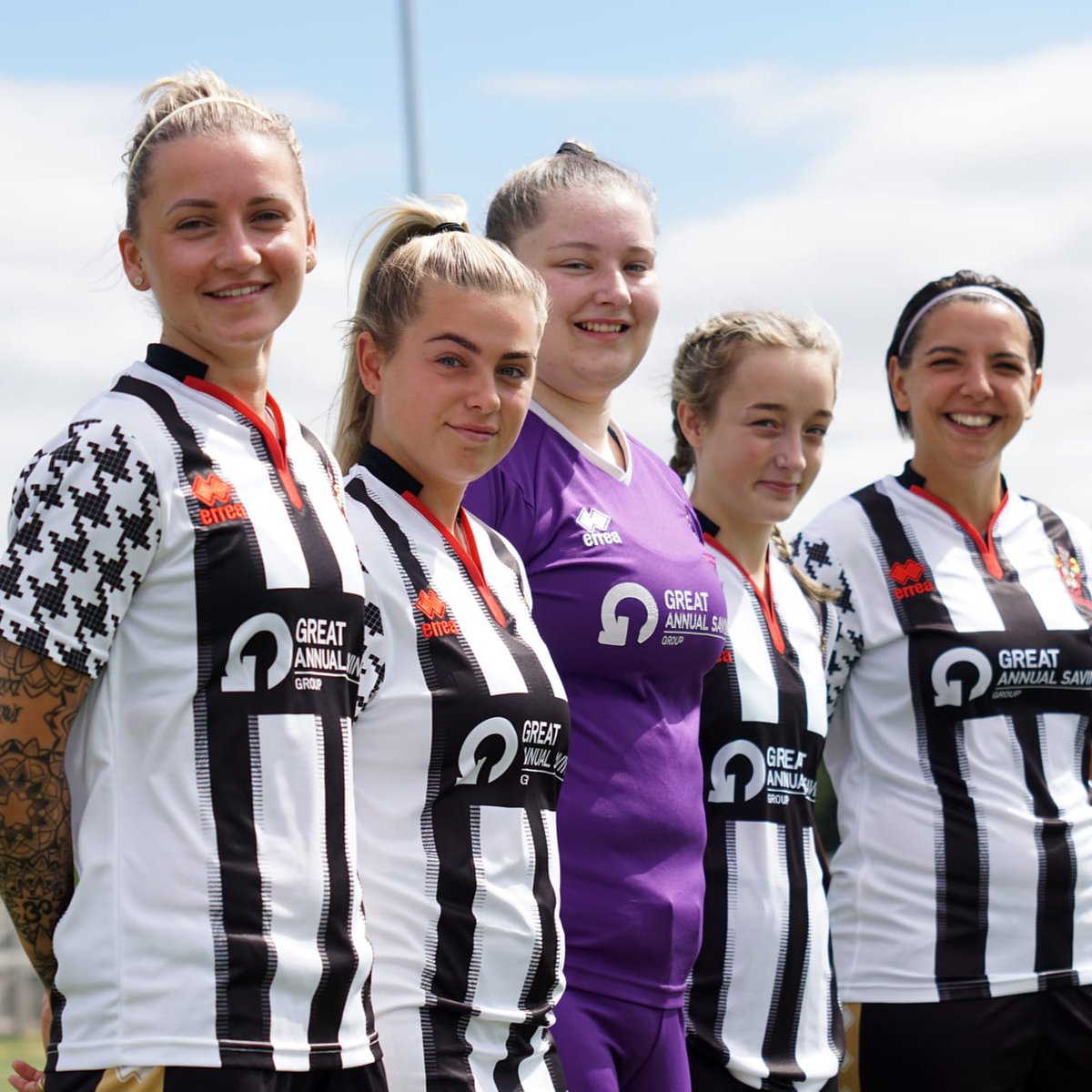 MoorsLadies's tweet photo. Morning Moors Fans! Who is coming along to support today as we kick off our 2022/23 season at Hartlepool this afternoon?

📍Greyfields Enclosure, Jesmond Gardens, H'pool, TS24 8PJ
⚽ 2pm
🎫Free admission

#UpTheMoors https://t.co/x6RxoJRzvr