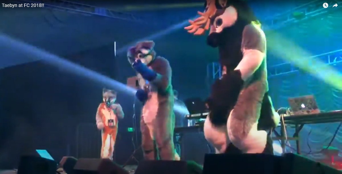 TaebynPup's tweet photo. @Reo_GrayFox there u r! #FC2018 https://t.co/nNWV9RCw0C