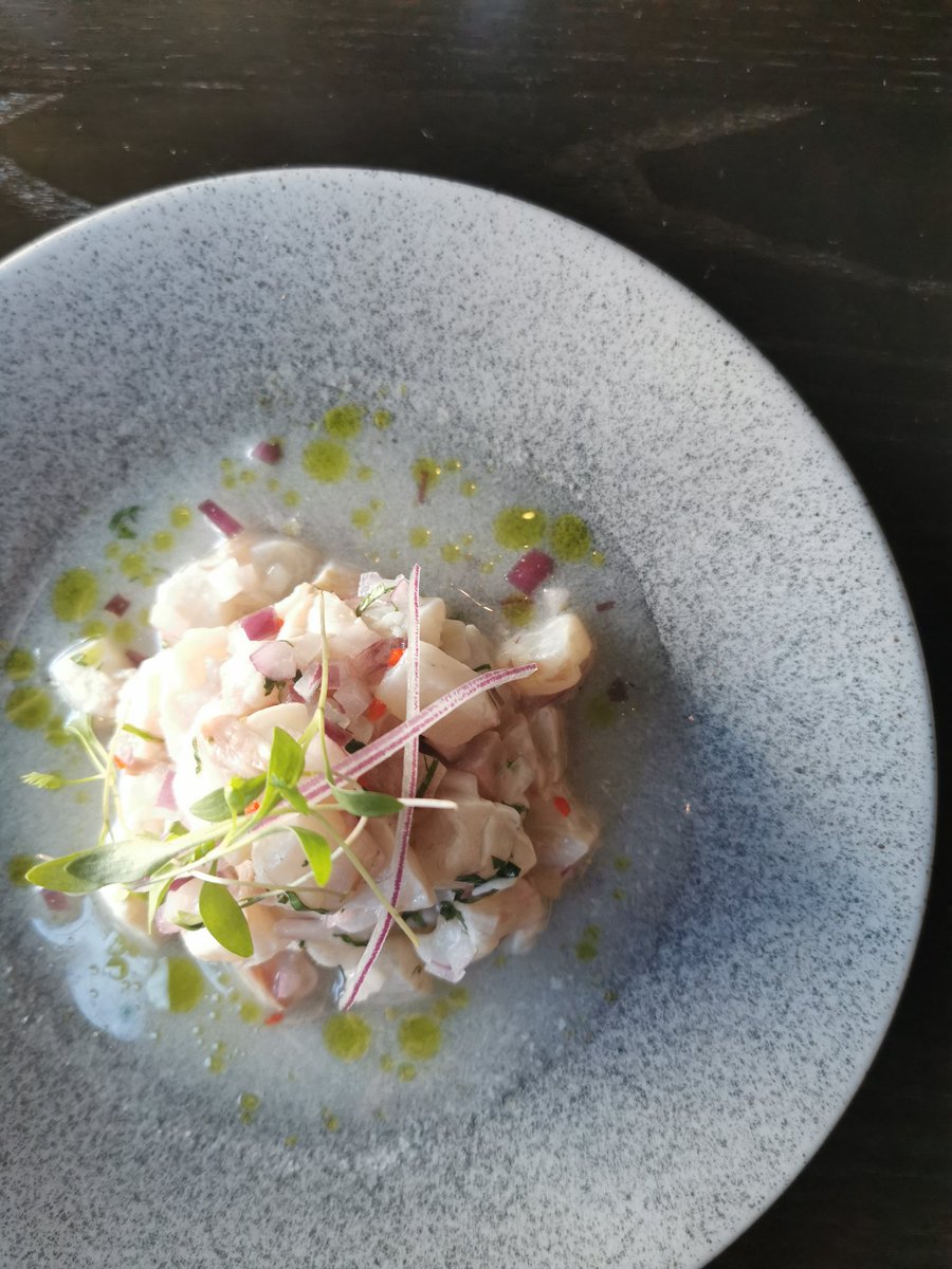 The sun is out and we are open for brunch from 11.00 to 14.30 and then again for dinner from 17.00 to late.