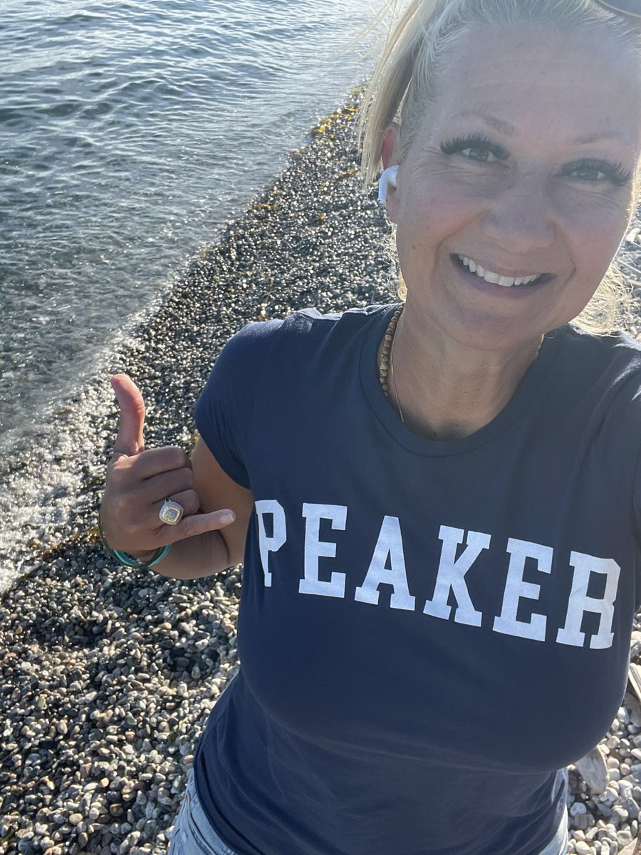 Tara Randall tweet media