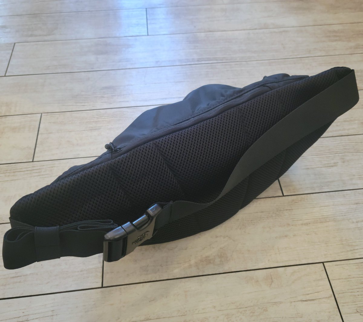 BEEHIGHSHOP's tweet photo. ノースフェイスのウエストバッグ、スウィープが入荷☆
定番のブラックが再入荷。
普段使いにちょうどいいサイズのバッグです。
プライス:5500円
ぜひチェックしてくださいね♪

#ノースフェイス #thenorthface #新作#愛知県 #岡崎市 #岡崎市セレクトショップ #ビーズハイ #beeshigh https://t.co/pCbETPKZjd