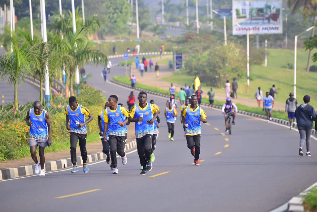 AMAFOTO: Abaturiye Umujyi wa Kigali ndetse n’abawugenda mu bice ...