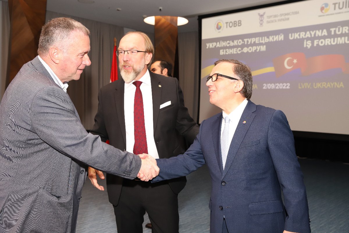 UCCI10878230's tweet image. Бізнес об’єднує🇺🇦🇹🇷!Тристоронню угоду про співпрацю уклали #ТПП України, Союз палат і товарних бірж Туреччини(#TOBB) та Турецько-Українська бізнес-асоціація(#TUID). Підписання відбулось на Українсько-турецькому #бізнес-форумі, першому за півроку війни масштабному офлайн заході