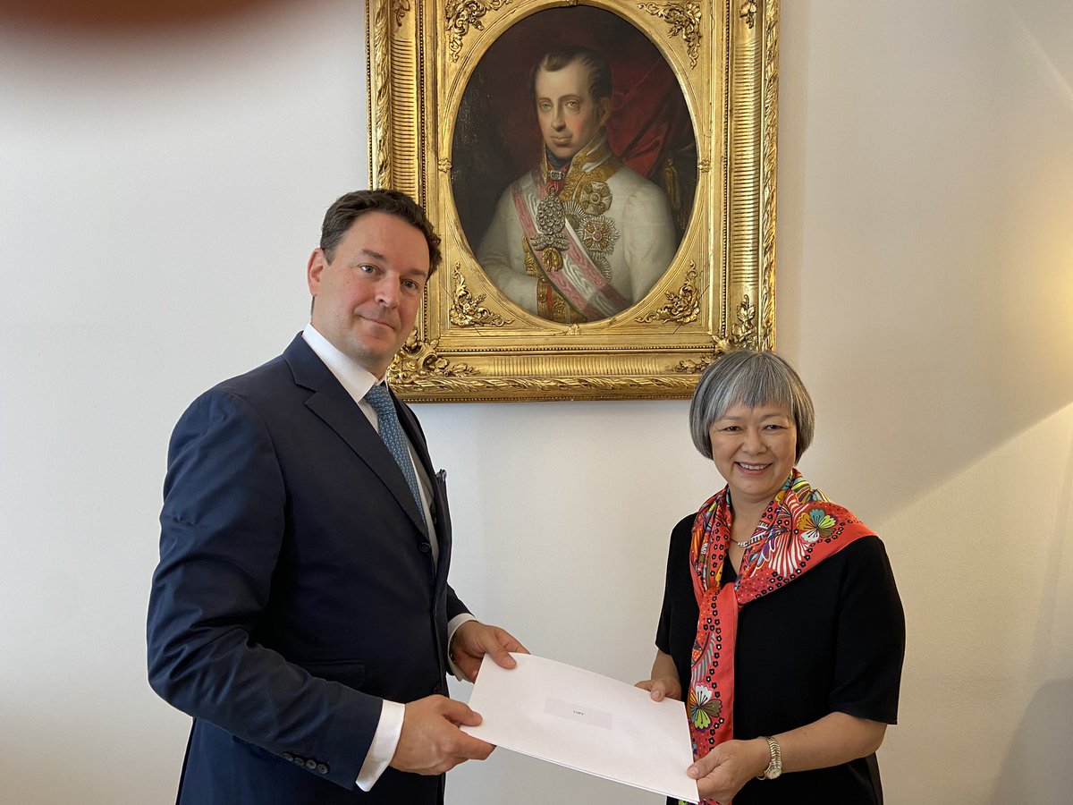 Velkommen til Wien, Ambassadør!pleased to receive copy of the letters of credence of H.E. Susan Eckey, designated Ambassador of Norway to Austria. 🇳🇴🇦🇹