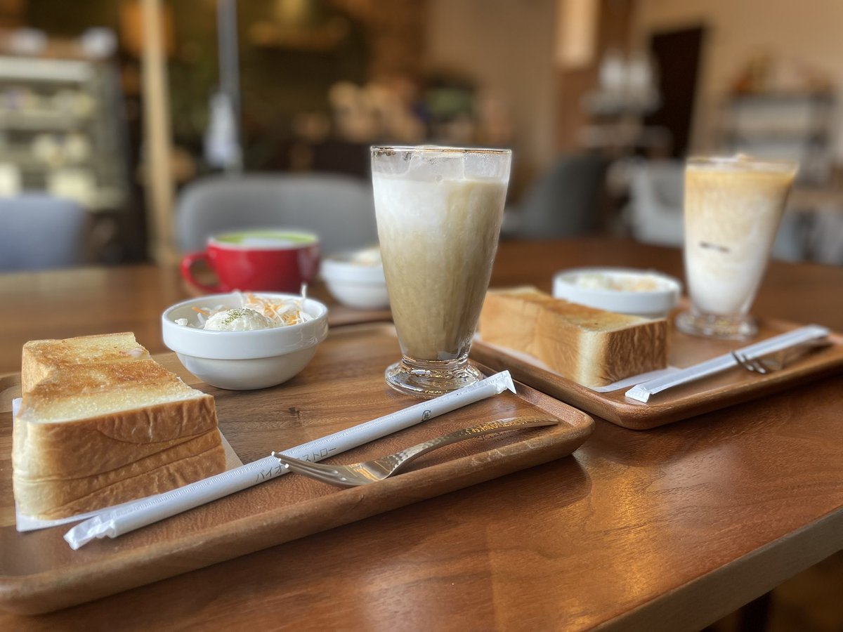 Nanaco_design's tweet photo. 朝からお友達と
#cafecolon
でモーニング
久しぶりなので、すっかり話し込んでお昼近くになっちゃいました〜
投稿もすっかり遅くなってしまい…
皆様こんにちは♪ https://t.co/A2SnRs45vl