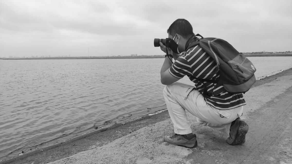 🗣️ Hoy <a href="/_vicmacgye/">Víctor Macías</a> y <a href="/ECpormislentes/">EcuadorPorMisLentes</a> brindaron la charla "Reglas básicas de la #Fotografia de #naturaleza " como parte del evento Aves Playeras, Sal y Ballenas, en las instalaciones de #Ecuasal. Gracias a Ana Agreda de <a href="/AyC_BirdLife/">Aves y Conservación</a> y Farallón Dillon por la invitación✨
#Ecuador