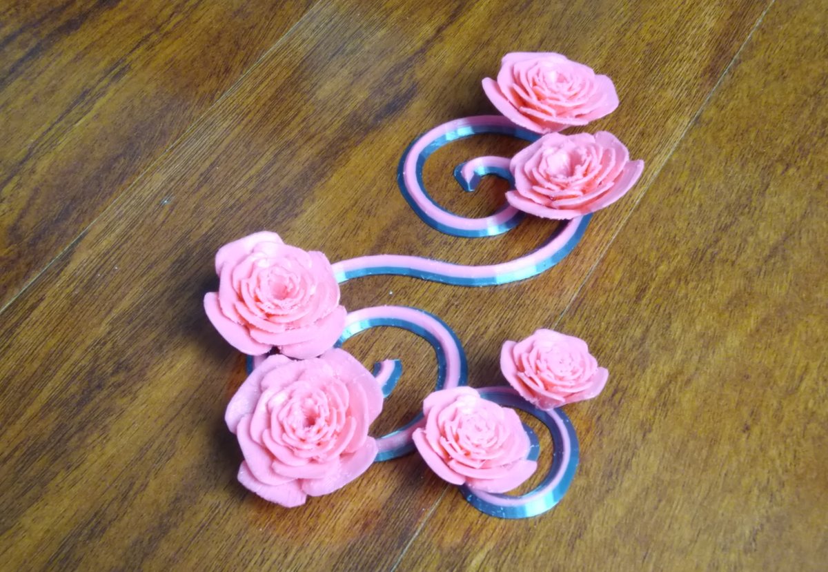 caterpillar's tweet photo. Climbing rose https://t.co/vaTYqtntTR
#OpenSCAD
#dotSCAD
#rose
#spiral https://t.co/HC92cNNjTS