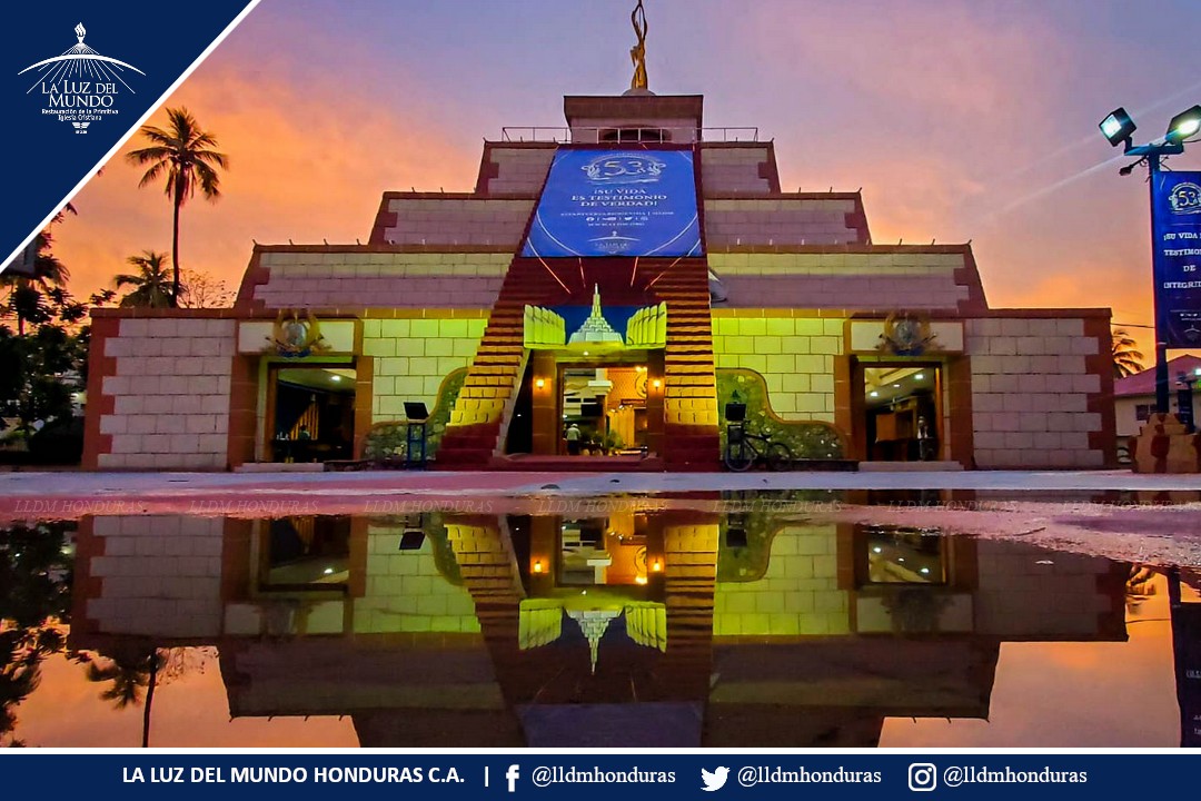 lldmhonduras's tweet photo. Grato es recordar y contar la historia, a 15 años de la Inauguración del Templo de Hermosa Provincia, San Pedro Sula

#LLDM
#LLDMHonduras
#WeAreLight https://t.co/141o5J9vPX