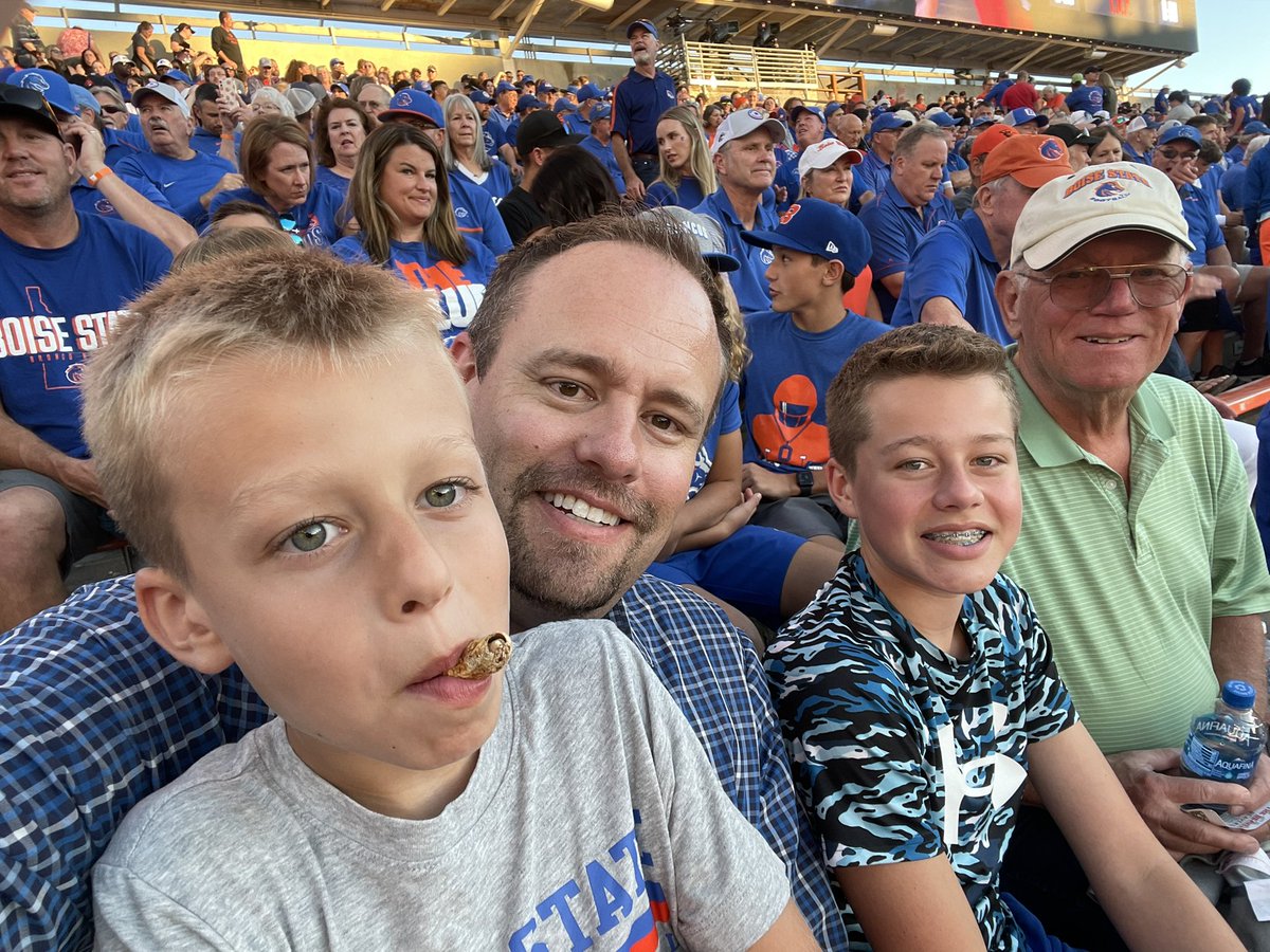 Game time! 🔷🔶 #BSUvsOSU