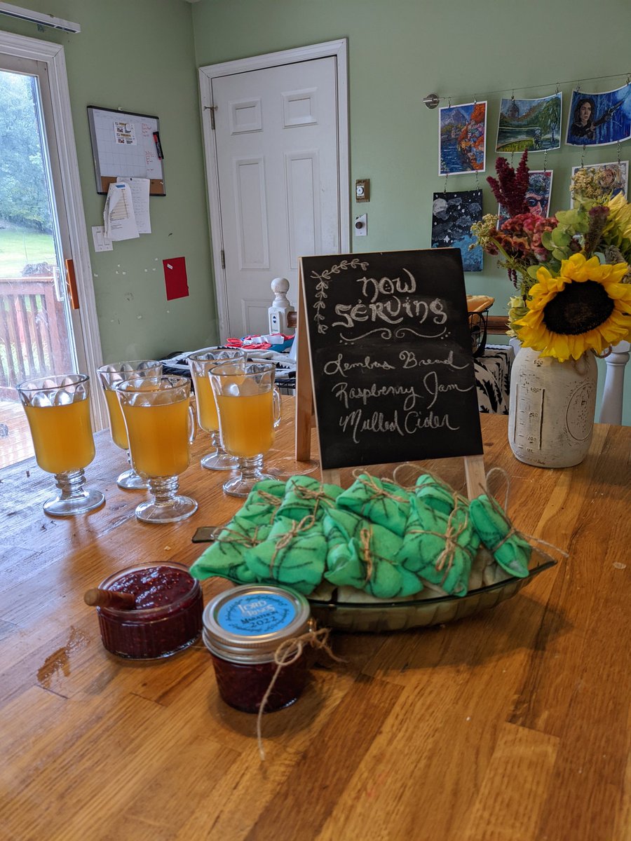 WFLTV's tweet photo. Our #LordOfTheRings Marathon happened to land on #TheRingsOfPower premiere weekend. Haven't watched the show yet but we did spend 12 hours and 7 meals immersed in Middle Earth and now I'm feeling ready for more! https://t.co/qO5aiHgWBb