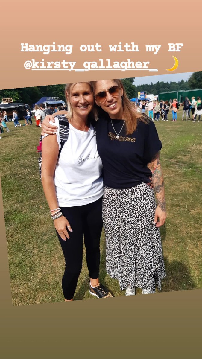 suttylass's tweet photo. Just hanging out with my BF @Lunar_Living_ ๐๐
The best day at Happy Place Festival ๐
#lunarliving #moonmusings #mecuryretrograde #alignedwithlove #ifyouknowyouknow https://t.co/s7as2Jmux1
