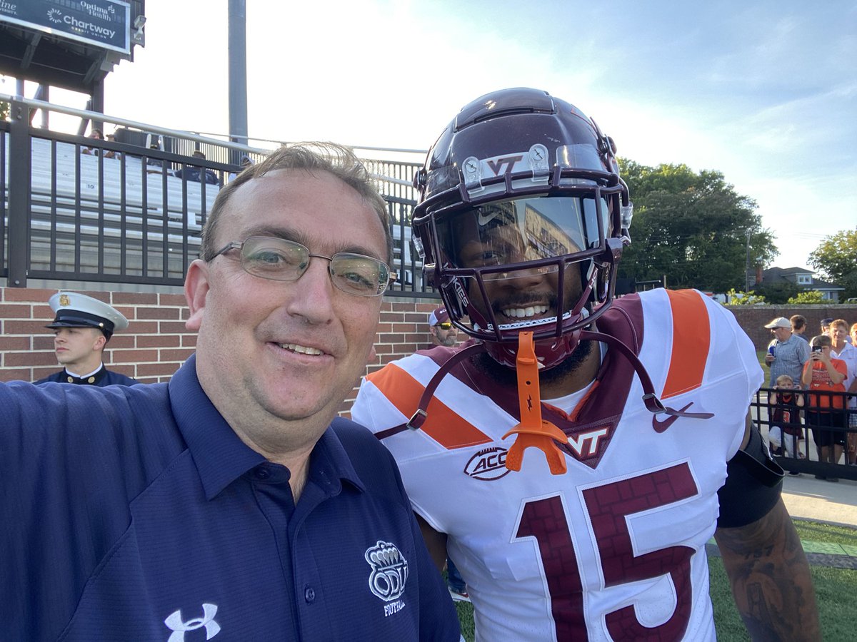 mark ragsdale (@lilrags76) on Twitter photo When one of the players grew up with my nephew, I call him over for pregame selfie, appreciate your few seconds <a href="/Artis15_/">Keshon Artis</a> #knightsbaseball #757tovt When one of the players grew up with my nephew, I call him over for pregame selfie, appreciate your few seconds <a href="/Artis15_/">Keshon Artis</a> #knightsbaseball #757tovt