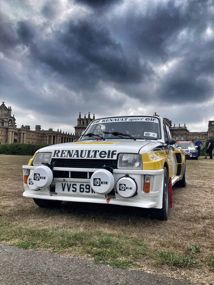 Could be a damp start at the @ClassicSupercar event held a Blenheim Palace today, but do not be deterred, these cars love the slippy stuff. #renault #turbo #classiccars
