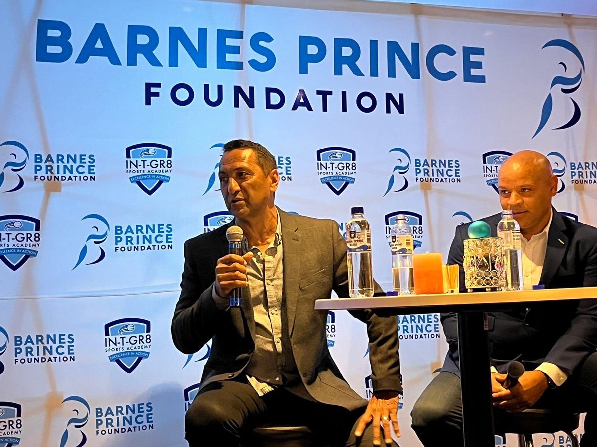 Good luck to the <a href="/VincentBarnes60/">Vincent Barnes</a> <a href="/ashyp_5/">Ashwell Prince</a> #foundation recently launched… Two local cricketing legends bringing sport to those who need it most….! 👏🏻👌🏻🙏🏻