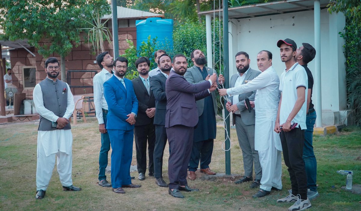 ImaratPK's tweet photo. Earth Breaking Ceremony of Golf Floras II 🔥

Construction of @golffloras2, a project by IMARAT, ranked among the top 20 Luxury Resort Living projects worldwide, has begun 🙌

For details, call us: 051 111 555 555 or 051 111 021 111. 

#GolfFloras #Islamabad #Construction https://t.co/Z9PDkLneA9