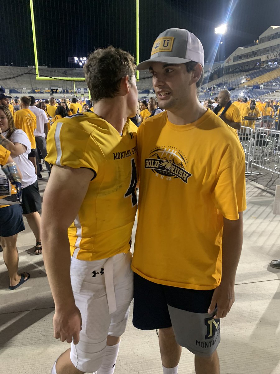 stenson_zach's tweet photo. #goldRush2022 #gocats!! Gold rush goes crazy https://t.co/vJB0nCf1h5