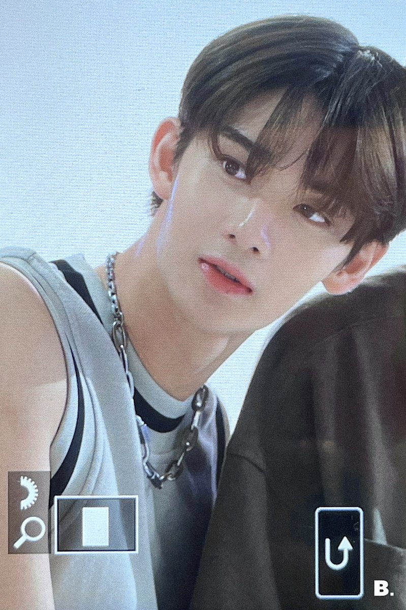 bbb_0510's tweet photo. 220904 잘생깃네 ㅋ..
#배진영 #BAEJINYOUNG #CIX https://t.co/zsK1B6SsQt