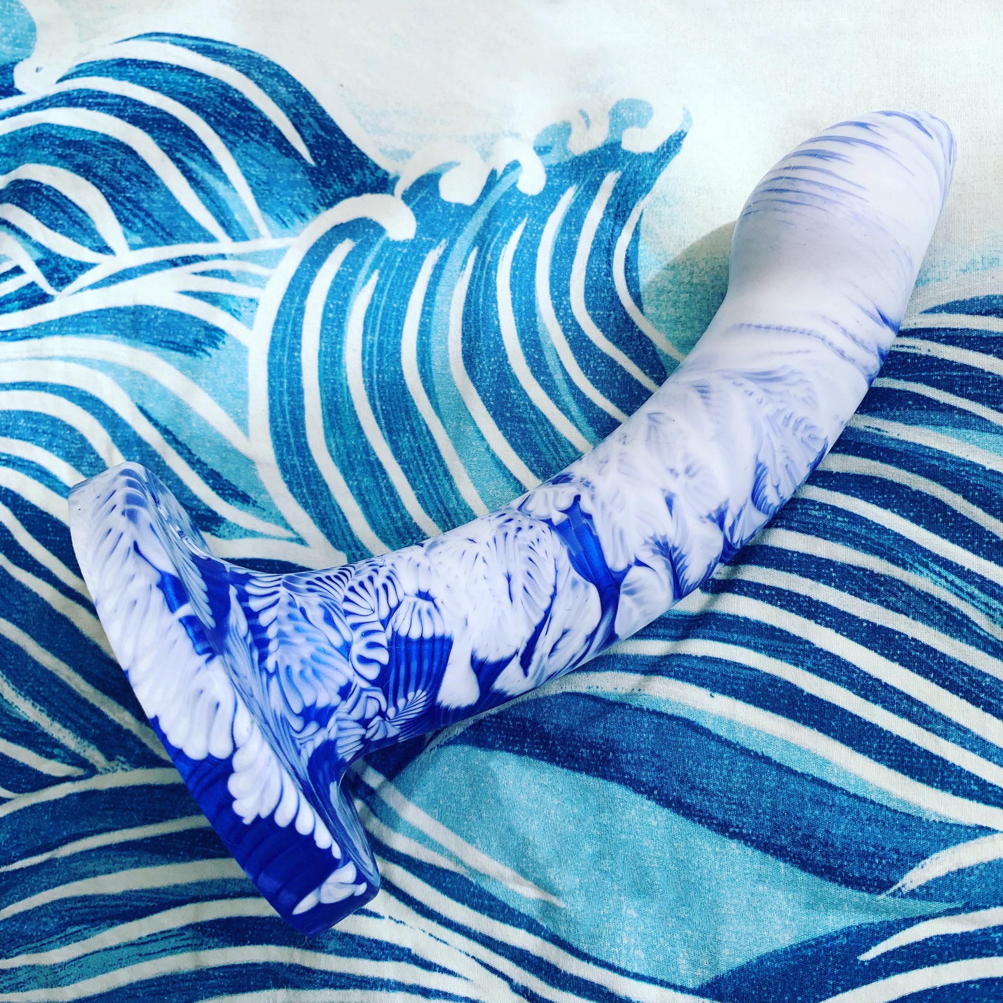 Yesterday’s unboxing really was a doozy, containing not just 1 but 4 customs from @GSilicone! 😍 My favourite has to be their Morpheus, which I was inspired by Hokusai’s The Great Wave when choosing colours 🌊 Stay tuned for my review, as well as a look at the rest of the toys ✨ https://t.co/xjEbJb56eI