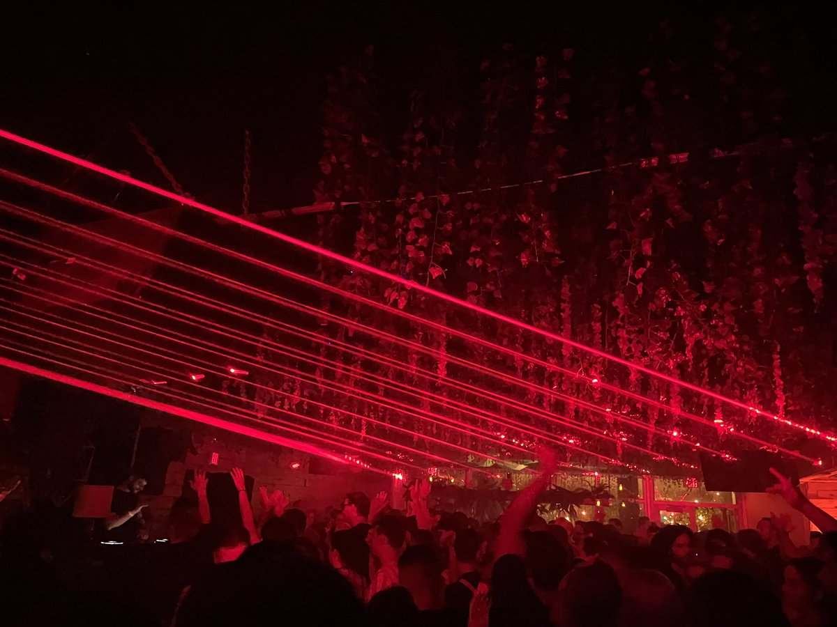 MrRetroTroll's tweet photo. We just started not even the support before the headliner is on and the place is packed wall to wall. All tables Sold Out!! Jesus I love my job lol #Nightclub #PromotionsManager https://t.co/t8einwJmrm