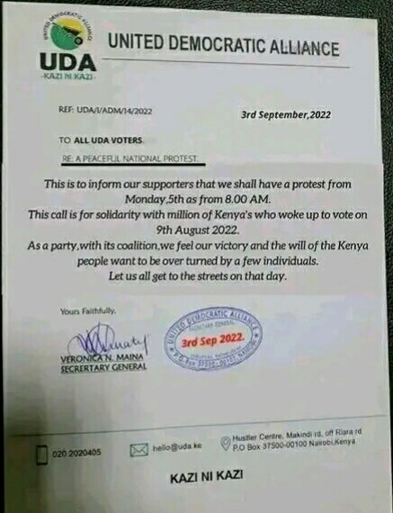 Lwambam's tweet photo. Yes this may look harmless but the party secretary General should take note. https://t.co/J3UvBqLZub