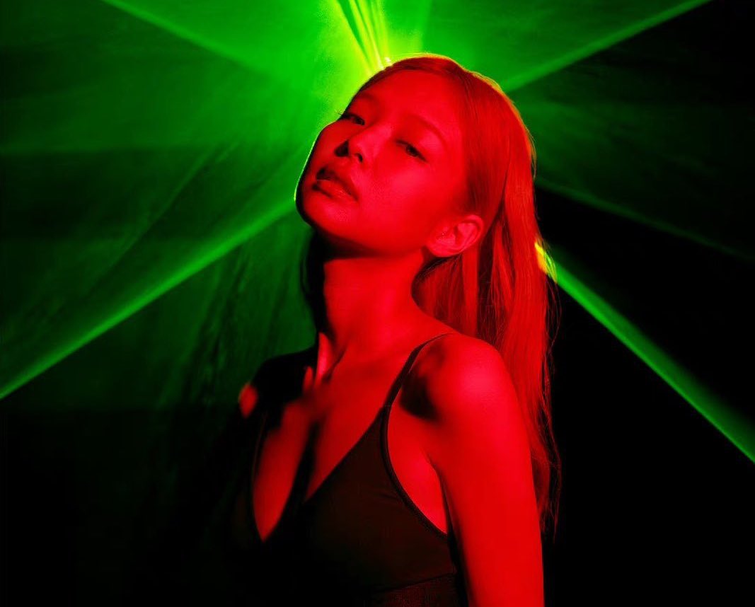 jenniekimcl's tweet photo. jennie: pretty, rich, and unbothered. https://t.co/NeWm19YIfr