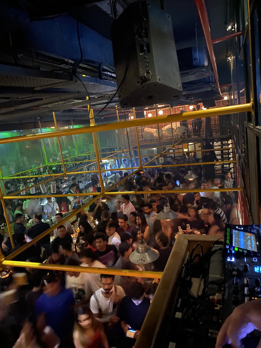reickmusic's tweet photo. Dj life ! #dj #reick #india #kolkata #music #remix #musicproducer #djlife https://t.co/deyWMGkpbi