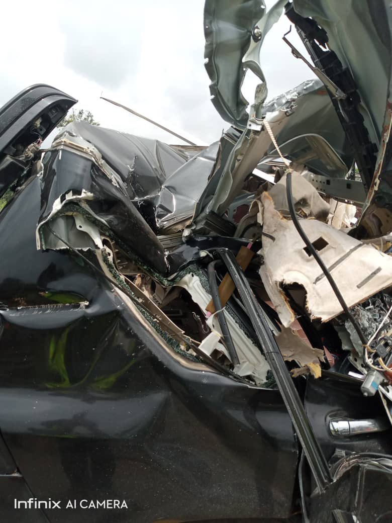 YabaLeftOnline tweet media