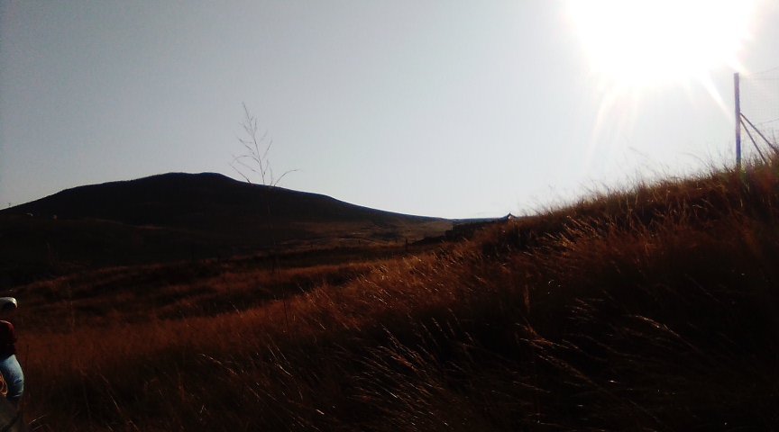 BagwikozeH's tweet image. Mr Mayor this is TOWNVIEW ward8 Mpophomeni the community tried to do it 4 themselves please help and assist us to  finished this Road before the raining season stated and Bridge so that kids can go to school pass  through your operation cupha amagundane 🙏.
#keepMakingprogress👇