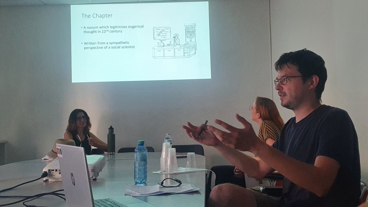 epoc2025's tweet photo. @jakub_zahora is reflecting on writing a chapter for the Handbook of Global Politics in the 22nd century. #EISAPEC22 #FutureMethod #futureinIR https://t.co/Xu456gl3F1