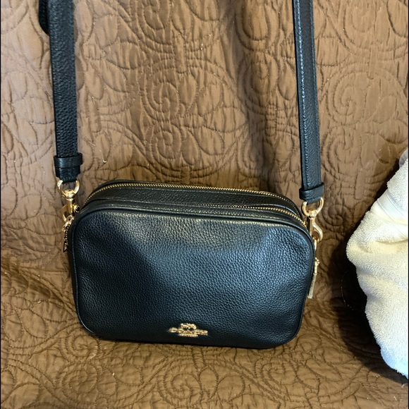 koshepard's tweet image. So good I had to share! Check out all the items I'm loving on @Poshmarkapp #poshmark #fashion #style #shopmycloset #anewday #coach #cliffsbywhitemountain: posh.mk/5BiCpReD2sb