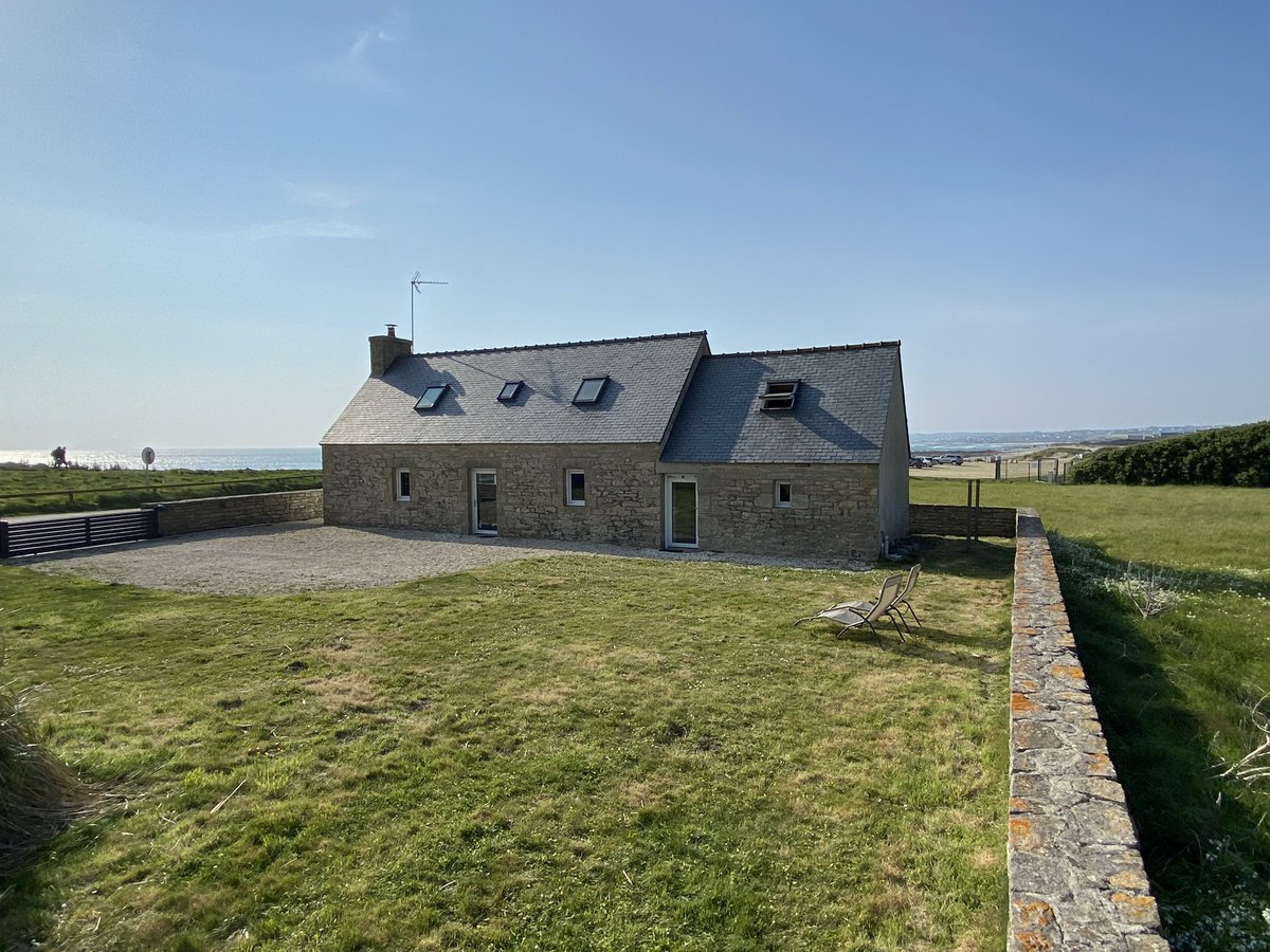 lapetitefolie_Penhors tweet media