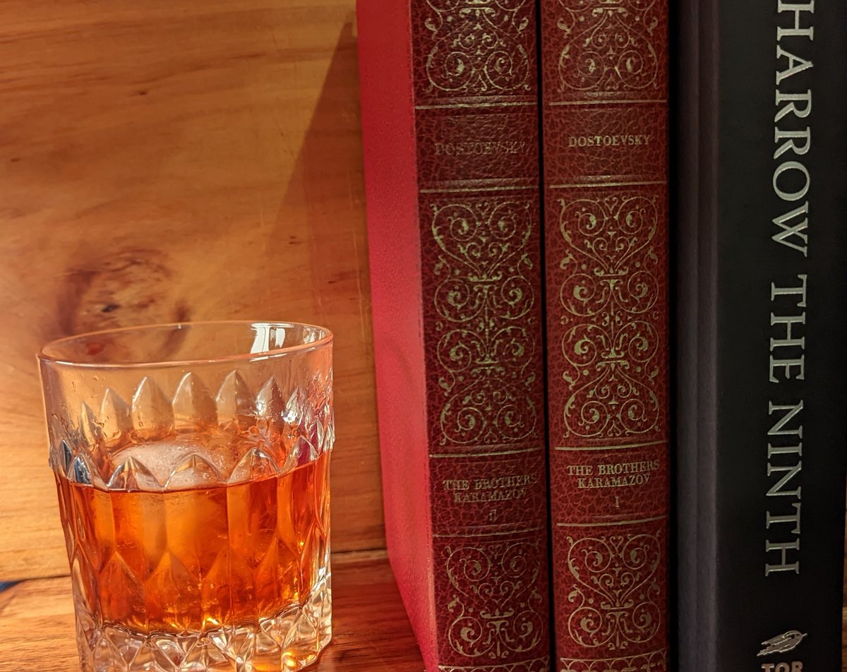 ElixirLibris's tweet photo. Magnus and Abigail — a split-base Old Fashioned. A spirit-forward drink with two perfectly complementary parts (Rye and Calvados), it's sweet, warming, welcoming, and would tell you a dad joke if it could talk. 
#TheLockedTomb #FifthHouse #GideontheNinth https://t.co/pFG5MTARb8