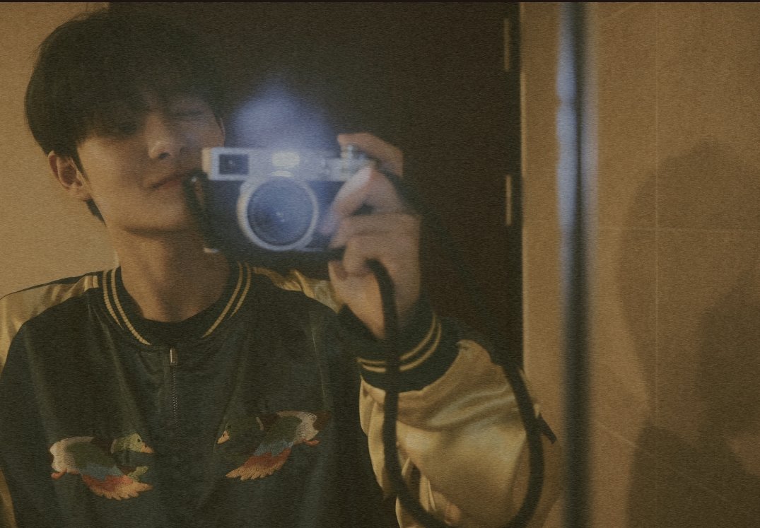 trsrkeeper's tweet image. shutter speed — a #sukhoon au 📸

— their friends are getting married. kalen (chs) was assigned to be the photographer and riguel (pjh) as the videographer, who are known to have grudges to each other but they need to work together.

their story... is it worth a shot?