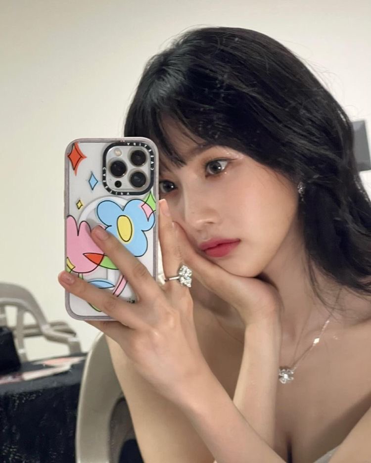 notesbynics's tweet image. hi ! i’m nics . . . ☁️ new to #studytwt &amp;amp; I'm looking for interactive moots ! &amp;lt;3

 📃 she her, ,07, infj, +63 ☻
 🧪 10th grade, jhs  |  future chemical engineer 
 🗄️ loves coffee, music, kpop, etc

       ♡ / ↻ to be moots !  #studytwtph