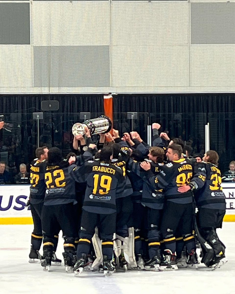 Congratulations to the @CBRBrave winning the 2022 @AIHL Goodall Cup defeating @NewNorthstars 3-2!